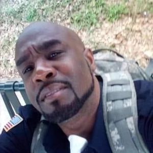 Meet your Posher, Dennis